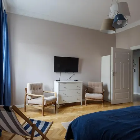 Starowiejska 37 Apartment *