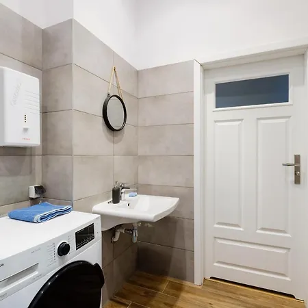 Starowiejska 37 * 格丁尼亚