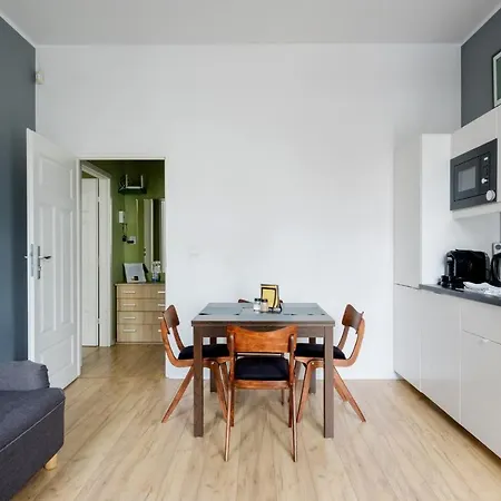 Starowiejska 37 Apartment *